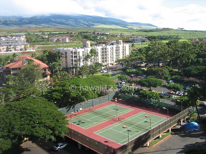 マウイ島のコンドミニアムのテニスコート