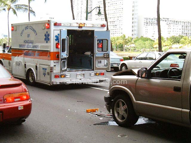 ハワイで発生した交通事故