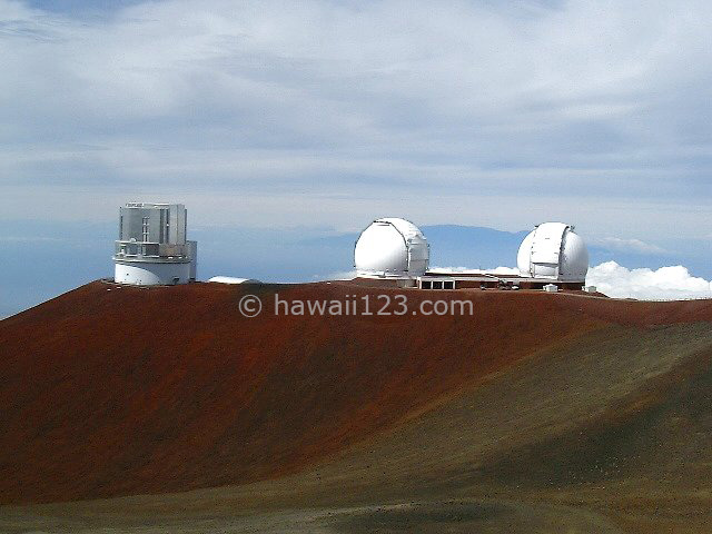 ハワイ島マウナケア山頂のすばる天文台