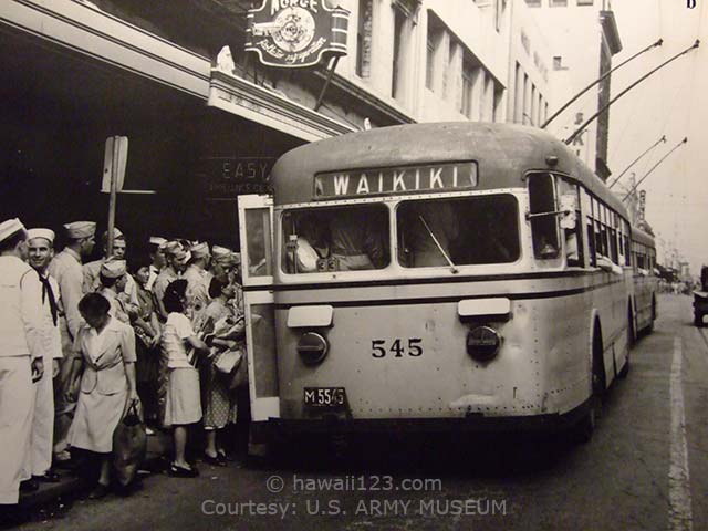 第2次世界大戦でのハワイの街の様子