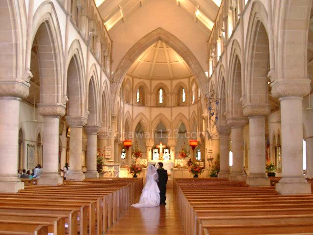 ハワイの教会での結婚式