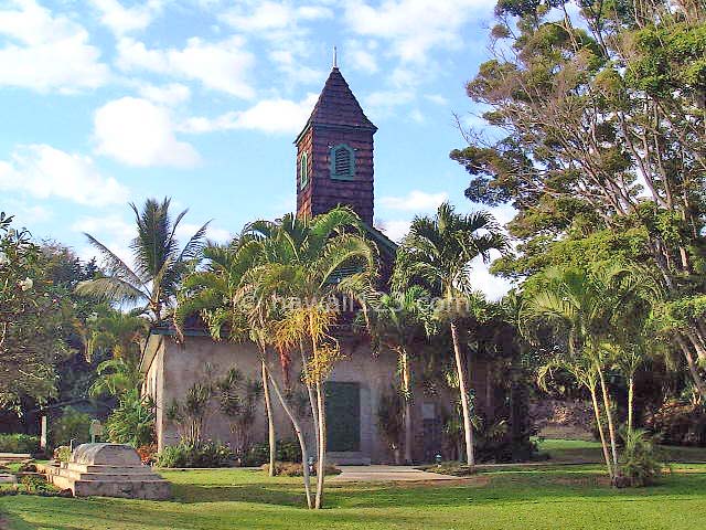 ケアワライ コングリゲーショナル教会の外観